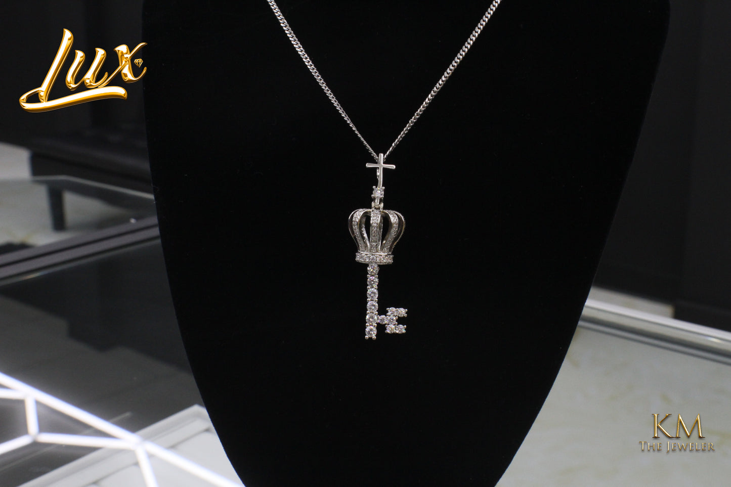 KING KEY PENDANT!